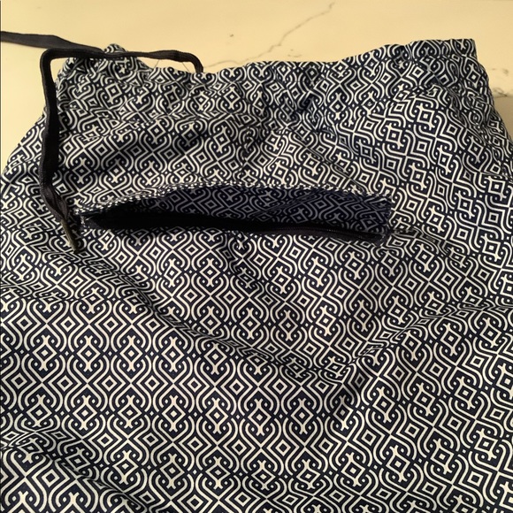 Men’s navy and white pattern swim trunks - Picture 4 of 6